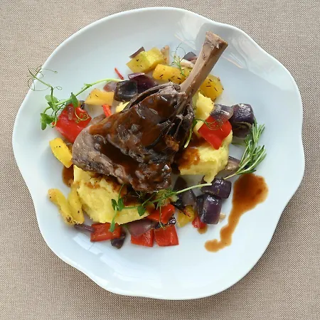 ベッド・アンド・ブレックファスト Jagnienawinie 3*